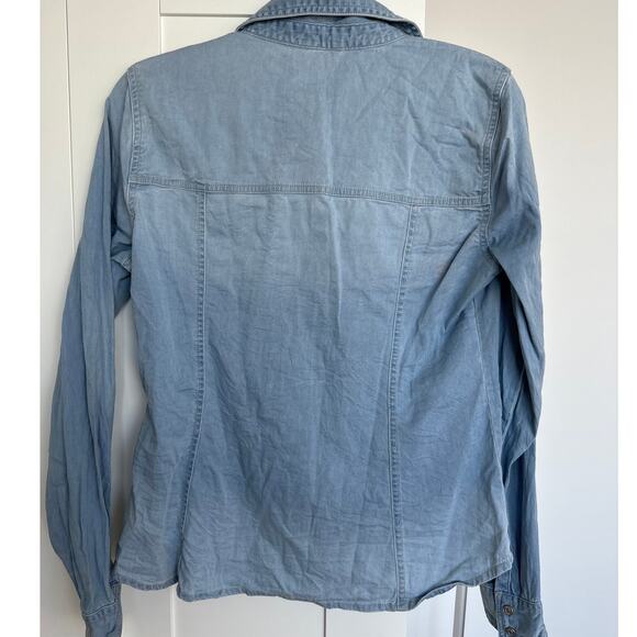 Women's Guess Jeans Classic Long-Sleeve Denim Shirt, Size M, EUC - Picture 3 of 5